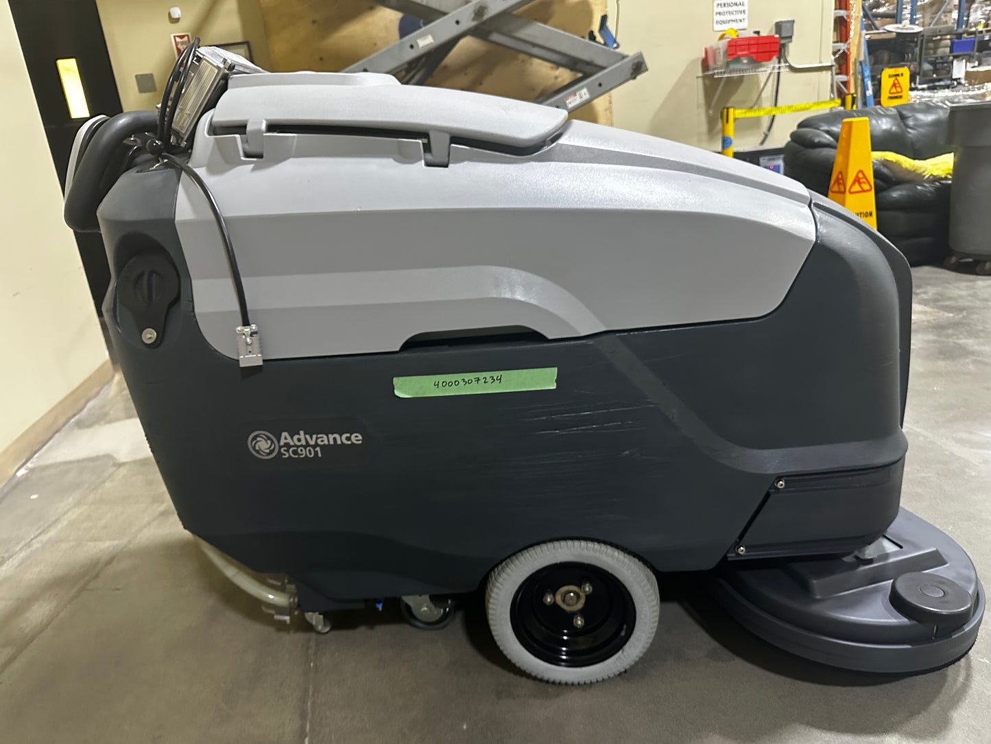 Nilfisk SC 901 34 Inch Auto Scrubber