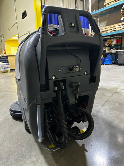 Nilfisk SC 800 34 Inch Auto Scrubber