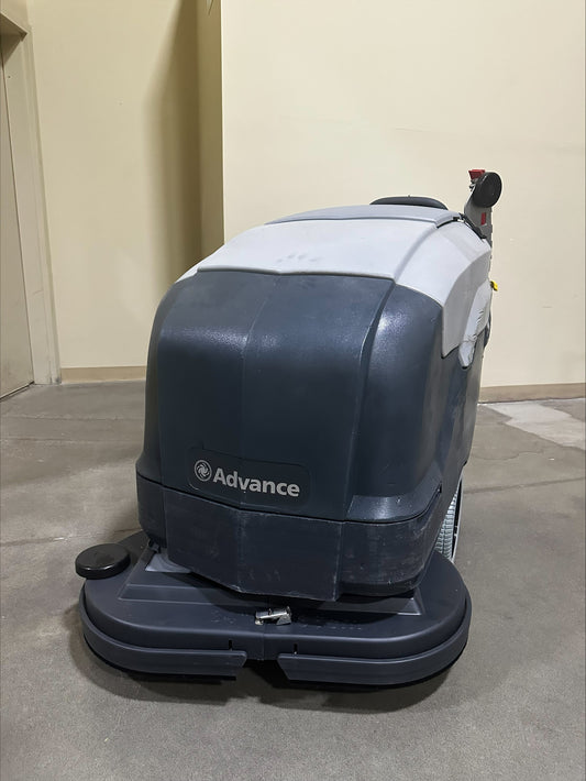 Nilfisk Advance SC901 Auto Scrubber – Refurbished (34" Deck)