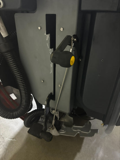 Nilfisk Advance SC901 Auto Scrubber – Refurbished (34" Deck)